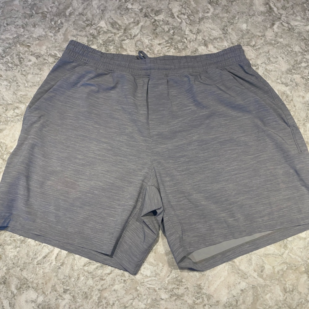 Men’s Lululemon Pace Breaker Shorts Size XL